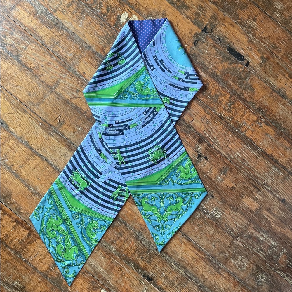 Hermès Silk Maxi Twilly Cut Scarf Astrology Zodiac Pois (Dies et Hore) 2016 - Picture 6 of 6
